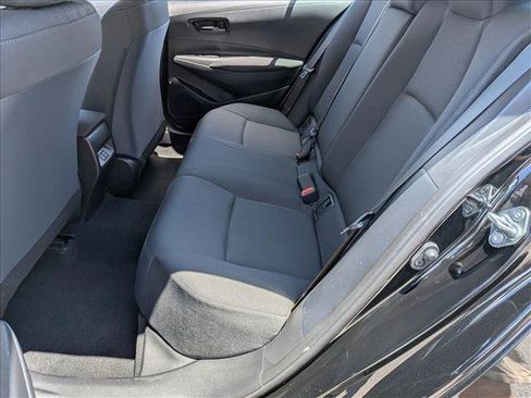 Used 2025 Toyota Corolla LE FWD image 18