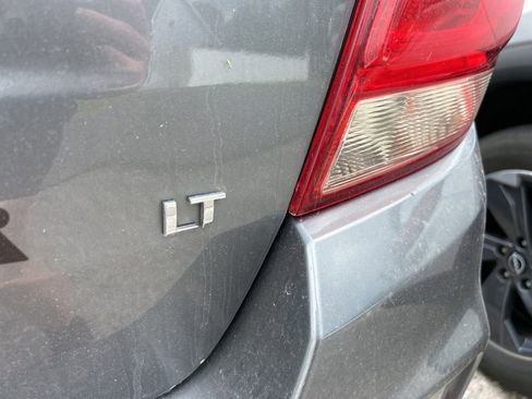 Used 2019 Chevrolet Trax LT w/ LT Convenience Package FWD image 6