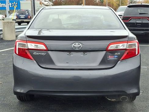 Used 2013 Toyota Camry SE image 5