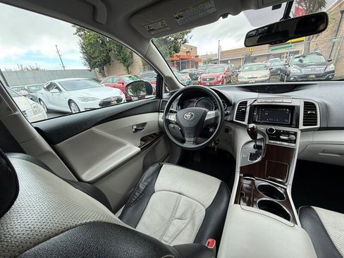 Used 2009 Toyota Venza image 15