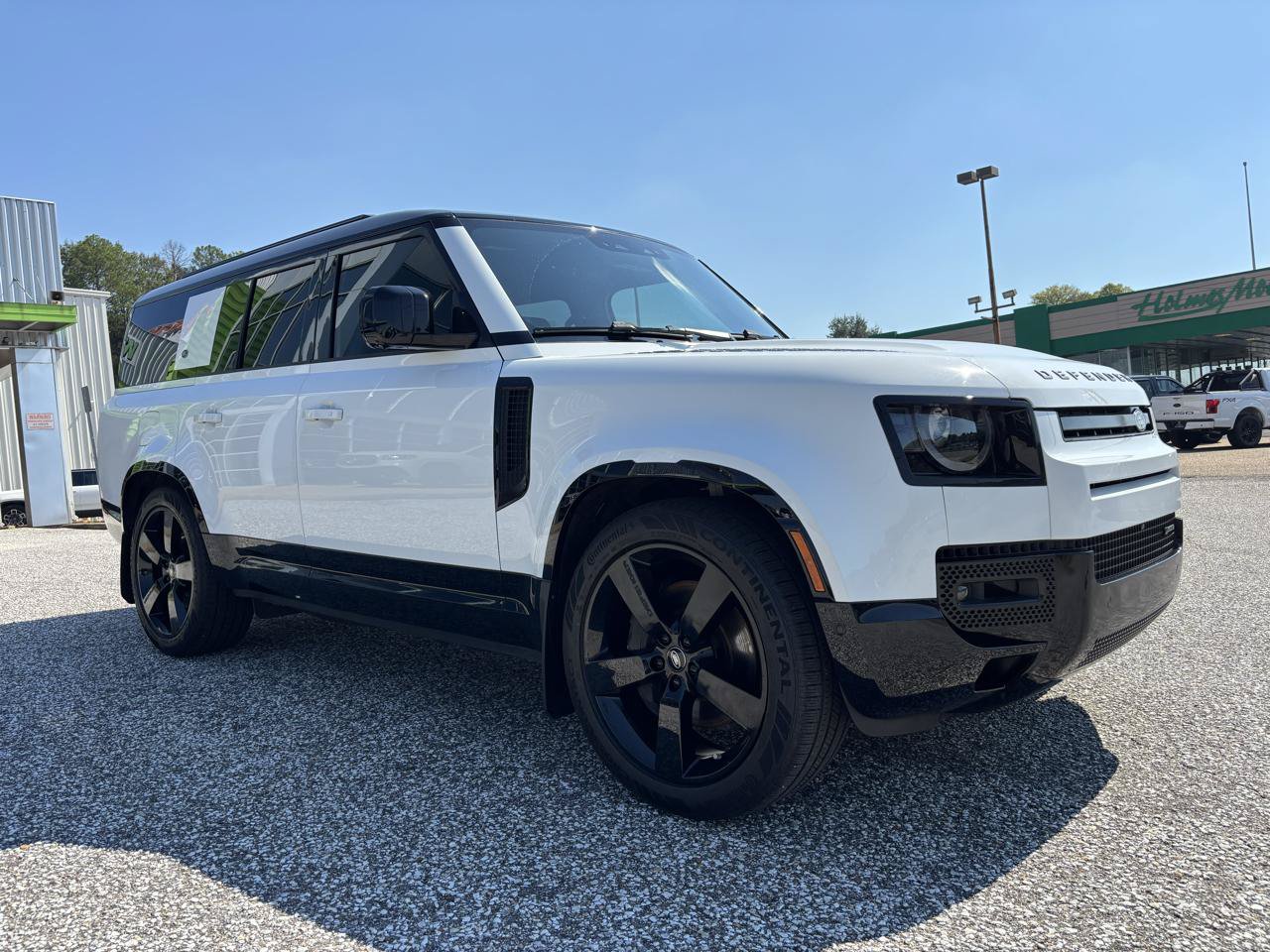 Used 2023 Land Rover Defender 130 X-Dynamic SE AWD/4WD image 12