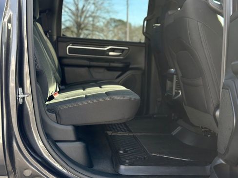 Used 2019 RAM 1500 Big Horn image 22