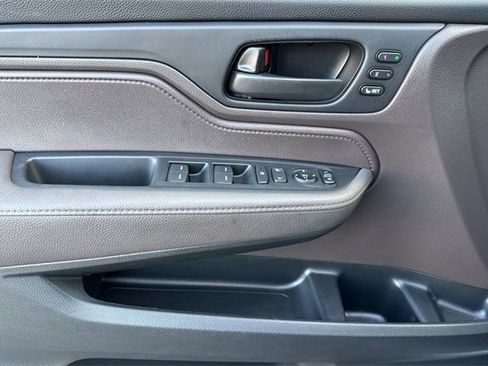 Certified 2023 Honda Odyssey EX-L image 12