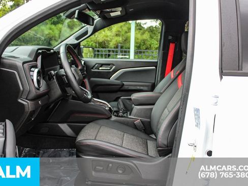 Used 2023 Chevrolet Colorado Z71 w/ Z71 Convenience Package 2 AWD/4WD image 16