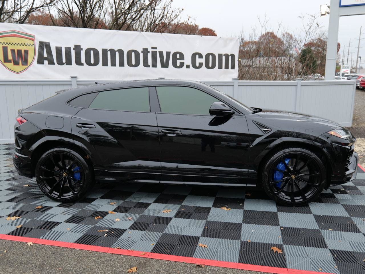 Used 2021 Lamborghini Urus AWD/4WD image 4