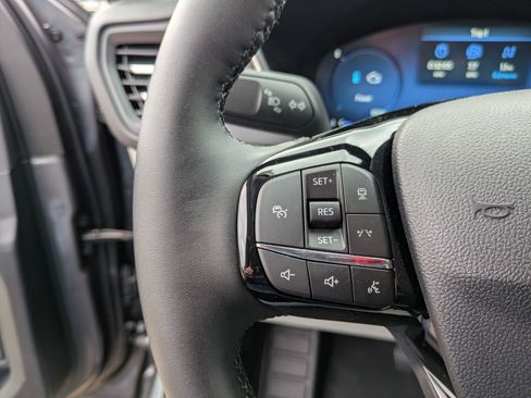 New 2026 Ford Escape Platinum w/ Premium Technology Package image 18