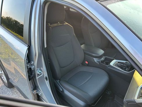 Certified 2025 Toyota RAV4 XLE w/ Convenience Package FWD image 16