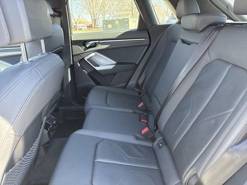 Used 2022 Audi Q3 2.0T Premium image 16