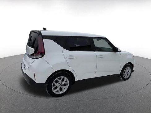 Used 2025 Hyundai Kona SEL image 14