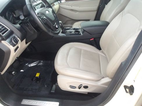 Used 2018 Ford Explorer Limited w/ Equipment Group 301A image 19