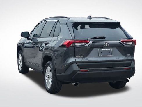 Used 2019 Toyota RAV4 XLE image 23