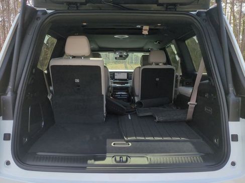 New 2026 Jeep Grand Wagoneer Limited AWD/4WD image 23