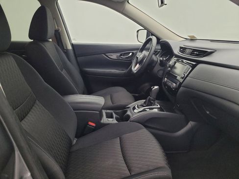 Used 2018 Nissan Rogue SV image 21
