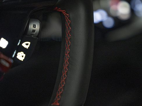Used 2026 Ferrari Purosangue AWD/4WD image 44
