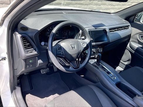 Used 2020 Honda HR-V Sport image 14