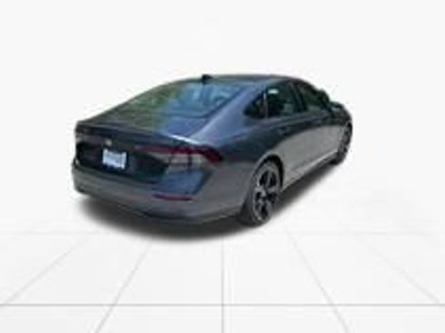 Used 2026 Honda Accord SE image 8
