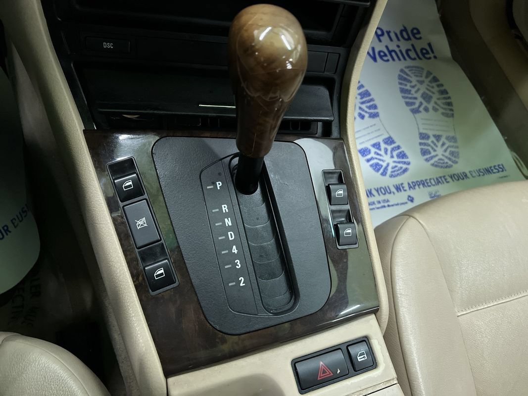 Used 2000 BMW 328i Sedan RWD image 22