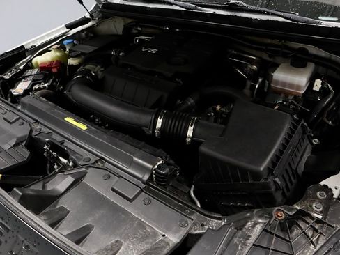Used 2023 Nissan Frontier S RWD image 16