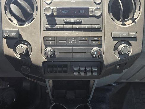 Used 2015 Ford F350 XL AWD/4WD image 25