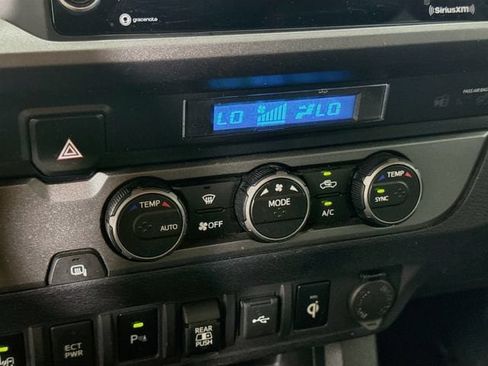 Certified 2022 Toyota Tacoma TRD Off-Road w/ Technology Package RWD image 17