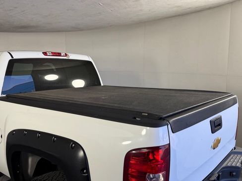 Used 2013 Chevrolet Silverado 2500 LT AWD/4WD image 13