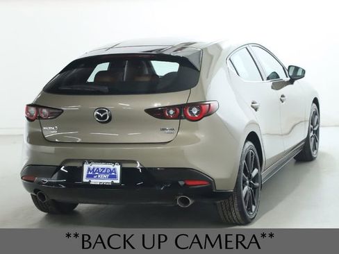 Certified 2025 MAZDA MAZDA3 Carbon image 15