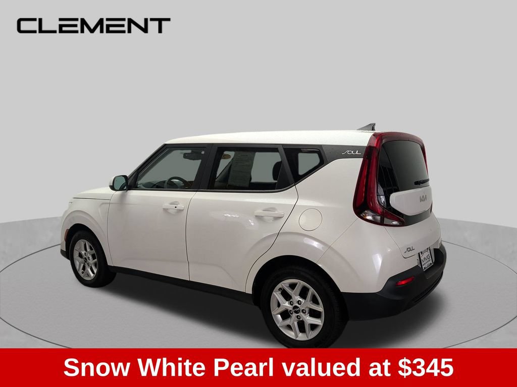Used 2022 Kia Soul S FWD image 3