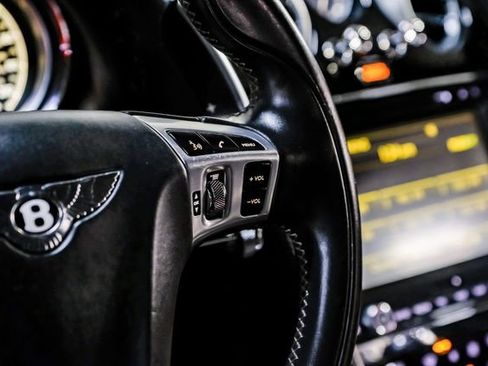 Used 2016 Bentley Continental GT image 23