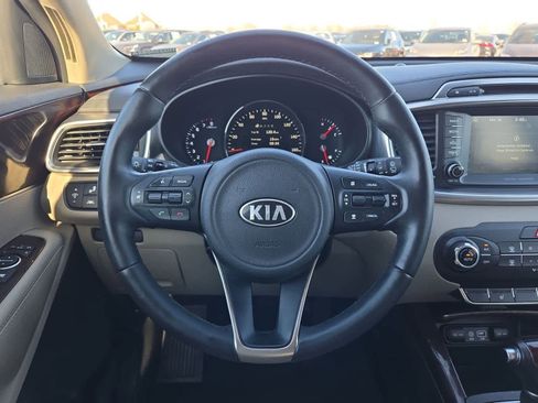 Used 2017 Kia Sorento EX w/ EX Advanced Touring Package image 23