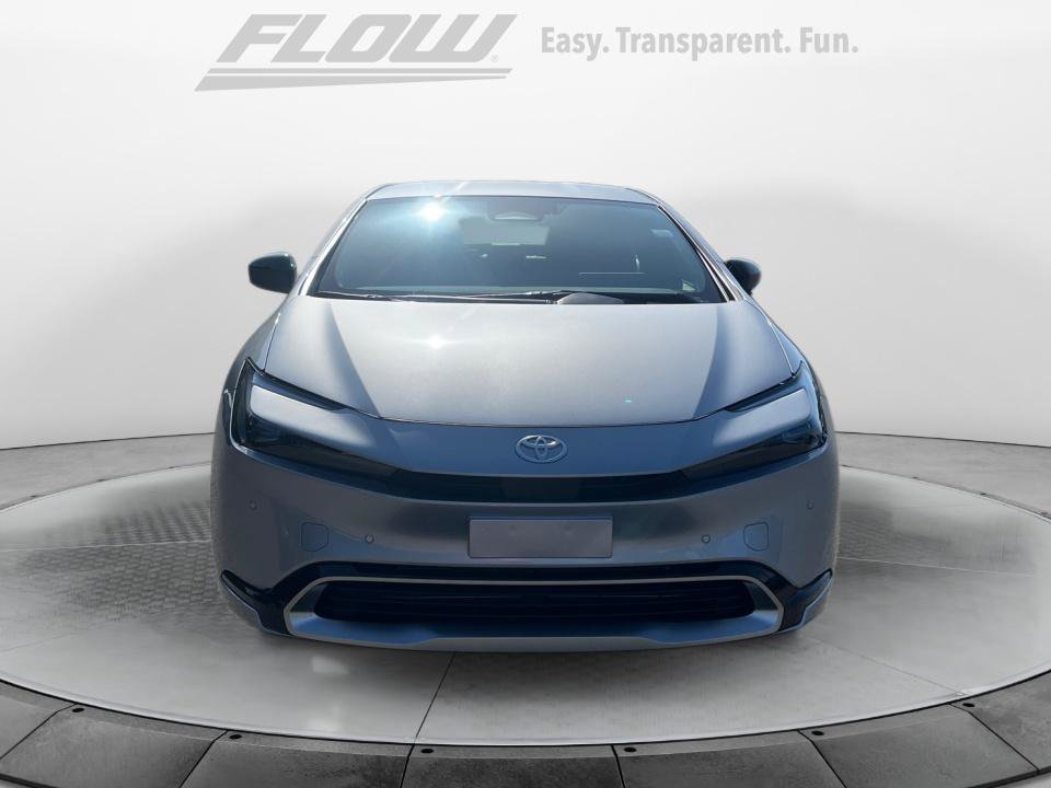 New 2026 Toyota Prius Plug-In Hybrid FWD image 2