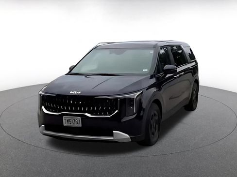 Used 2026 Kia Carnival FWD image 7