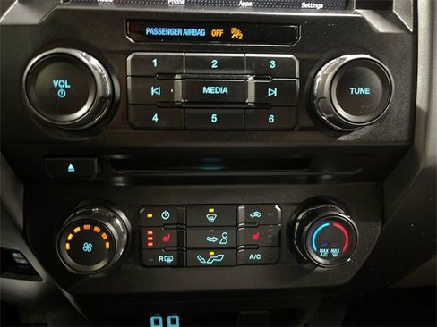 Used 2018 Ford F150 XLT w/ Equipment Group 302A Luxury image 18