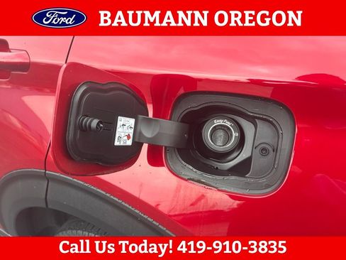 Used 2022 Ford Explorer XLT w/ Equipment Group 202A AWD/4WD image 14