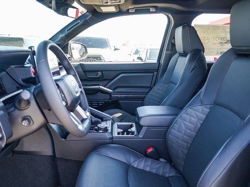 New 2026 Toyota 4Runner TRD Off-Road Premium AWD/4WD image 19