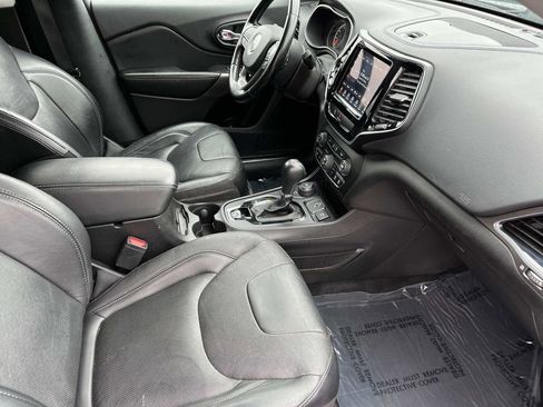 Used 2020 Jeep Cherokee Limited image 22