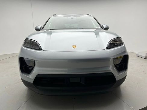 Used 2025 Porsche Macan Electric image 25