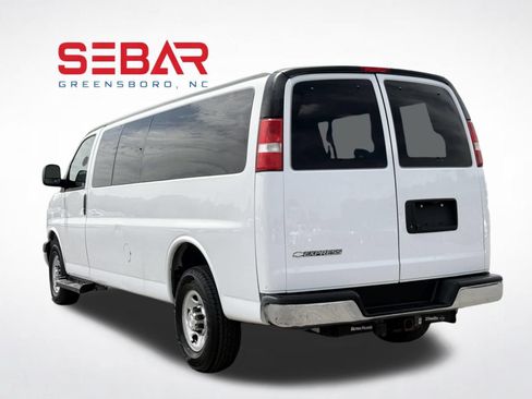 Used 2020 Chevrolet Express 3500 LT w/ LT Preferred Equipment Group RWD image 10
