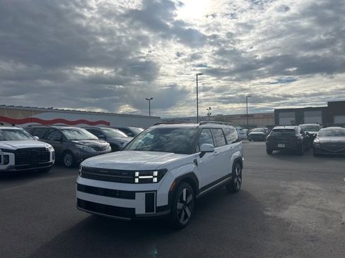 Used 2025 Hyundai Santa Fe Limited image 1