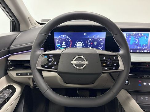 Used 2025 Nissan Murano SL AWD/4WD image 19