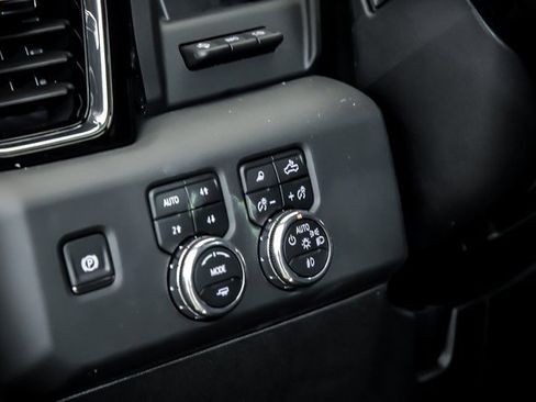 New 2025 GMC Sierra 2500 Denali w/ Denali Reserve Package image 11