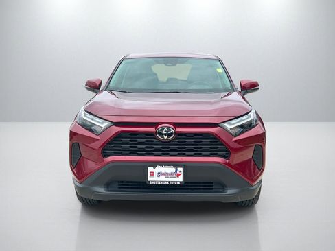 Used 2025 Toyota RAV4 LE AWD/4WD image 2