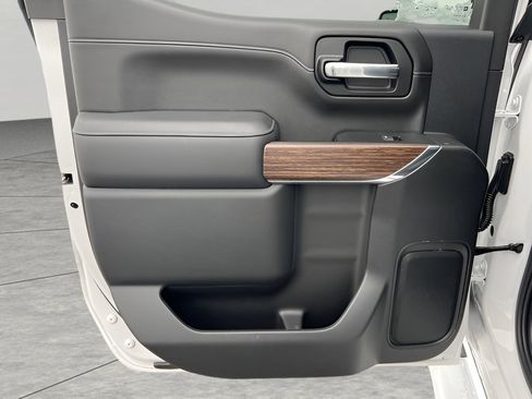 Used 2021 Chevrolet Silverado 1500 High Country w/ Safety Package II image 29