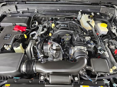 Used 2023 Jeep Wrangler Sport image 9