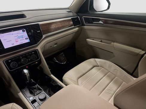 Used 2018 Volkswagen Atlas SEL Premium image 30