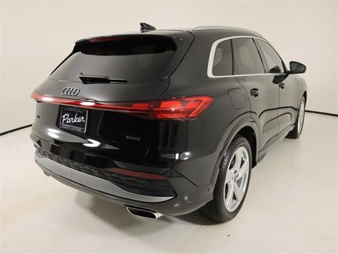 New 2025 Audi Q5 Prestige image 5