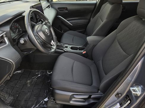 Used 2024 Toyota Corolla Cross LE FWD image 21
