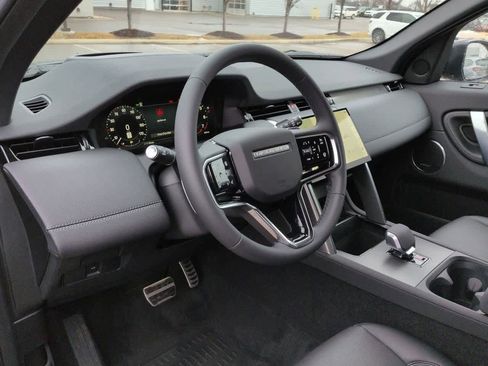 New 2026 Land Rover Discovery Sport Landmark image 2