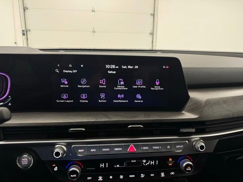 Used 2025 Kia Telluride AWD image 27