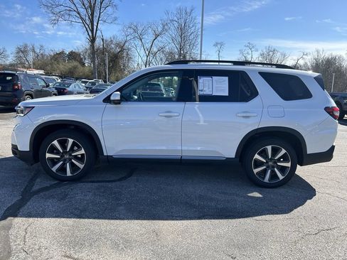 Used 2023 Honda Pilot Elite image 4
