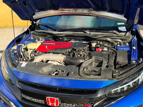 Used 2017 Honda Civic Type R image 14